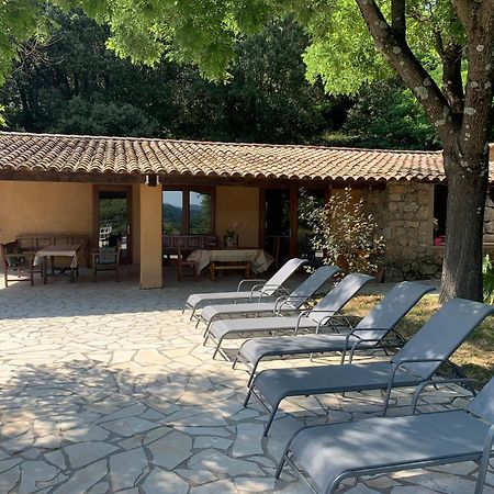 Вилла Gite Pommier Au Chateau Des Pauses Сент-Андре-де-Майен Экстерьер фото
