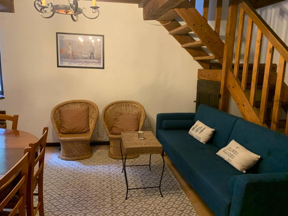 Вилла Gite Pommier Au Chateau Des Pauses Сент-Андре-де-Майен Экстерьер фото