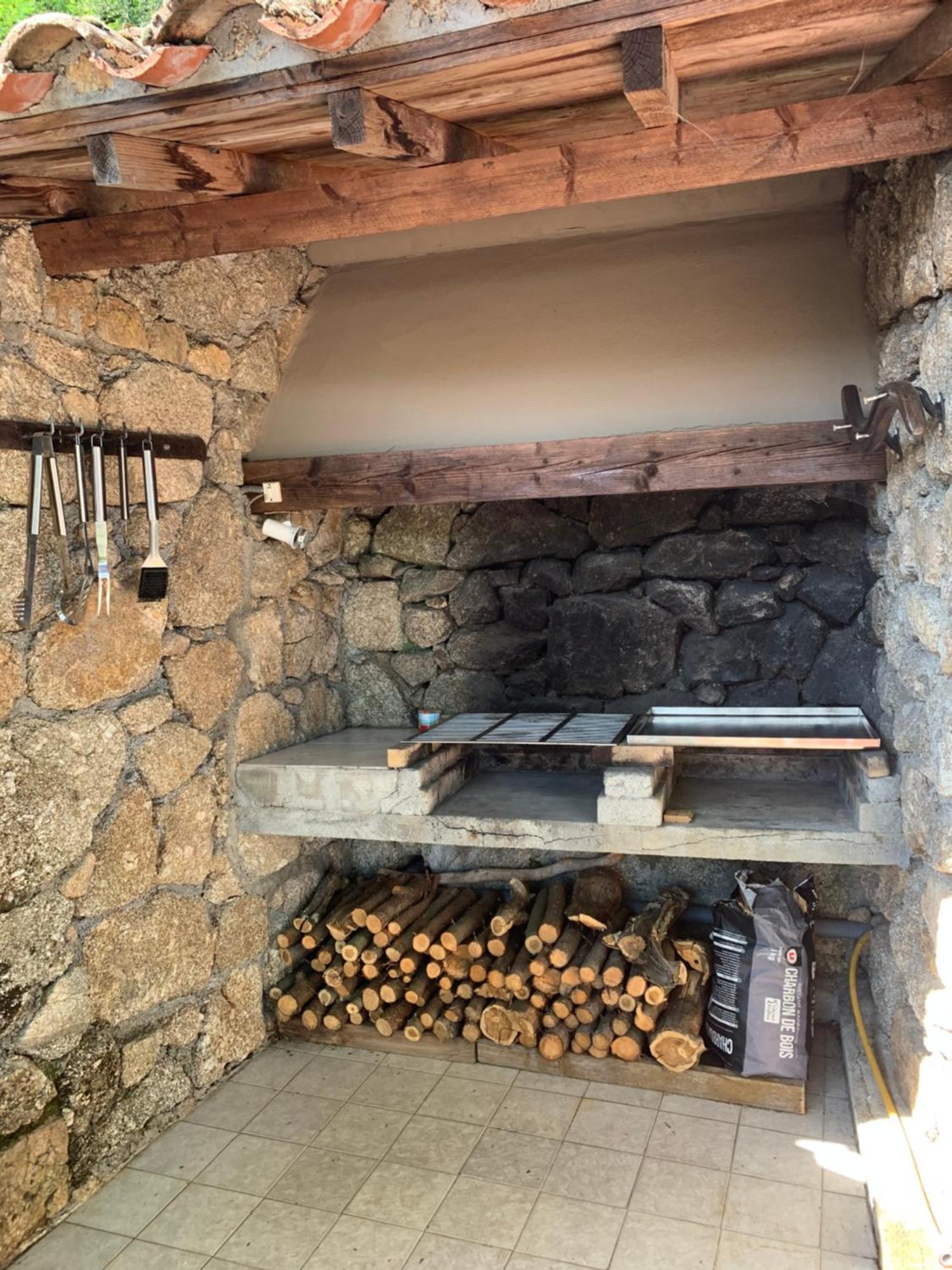Вилла Gite Pommier Au Chateau Des Pauses Сент-Андре-де-Майен Экстерьер фото